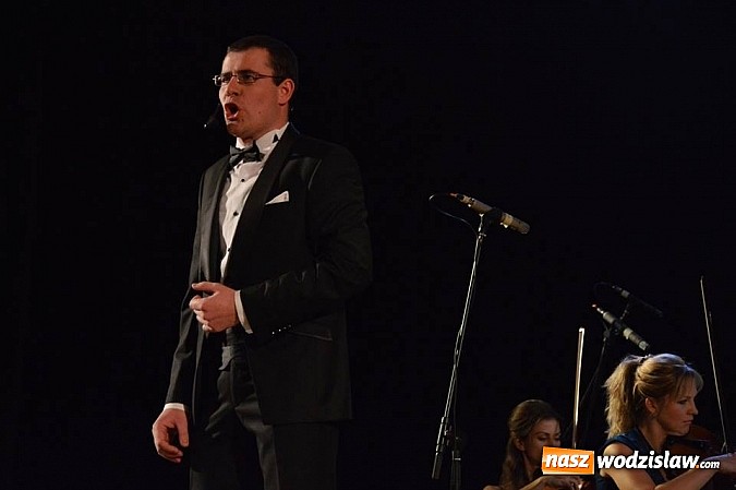 Zdjęcie w galerii na portalu naszwodzislaw.com: Wyjątkowy koncert noworoczny na deskach Miejskiego Ośrodka Kultury w Radlinie  wiadomości z regionu