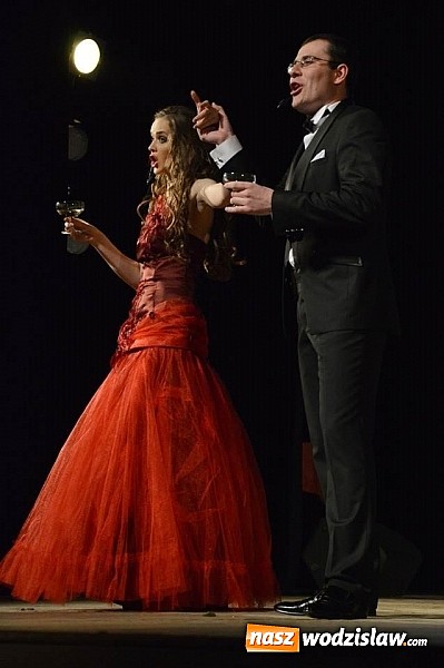 Zdjęcie w galerii na portalu naszwodzislaw.com: Wyjątkowy koncert noworoczny na deskach Miejskiego Ośrodka Kultury w Radlinie  wiadomości z regionu