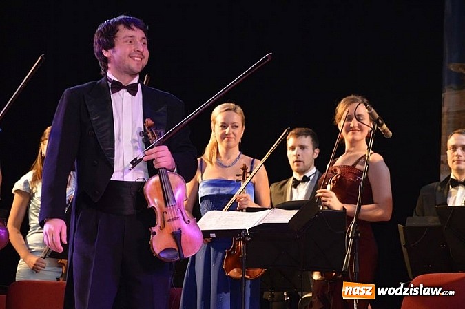 Zdjęcie w galerii na portalu naszwodzislaw.com: Wyjątkowy koncert noworoczny na deskach Miejskiego Ośrodka Kultury w Radlinie  wiadomości z regionu