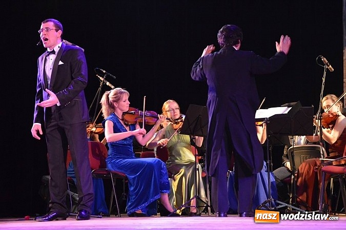 Zdjęcie w galerii na portalu naszwodzislaw.com: Wyjątkowy koncert noworoczny na deskach Miejskiego Ośrodka Kultury w Radlinie  wiadomości z regionu