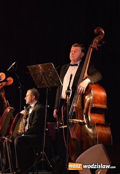 Zdjęcie w galerii na portalu naszwodzislaw.com: Wyjątkowy koncert noworoczny na deskach Miejskiego Ośrodka Kultury w Radlinie  wiadomości z regionu