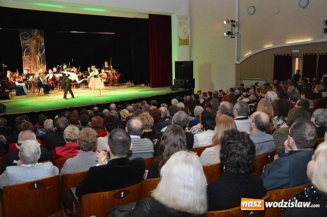 Zdjęcie w galerii na portalu naszwodzislaw.com: Wyjątkowy koncert noworoczny na deskach Miejskiego Ośrodka Kultury w Radlinie  wiadomości z regionu