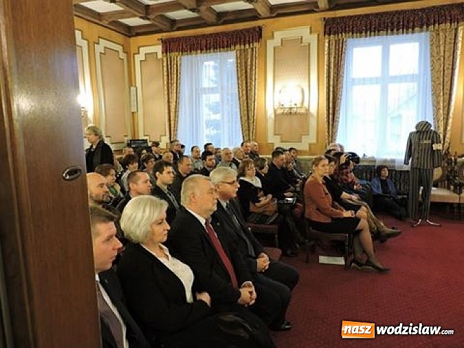 Zdjęcie w galerii na portalu naszwodzislaw.com: Marsz Śmierci po 70 latach, czyli konferencja popularnonaukowa  w wodzisławskim muzeum wiadomości z regionu