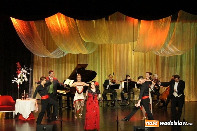 Zdjęcie w galerii na portalu naszwodzislaw.com: Księżniczka Czardasza w RCK „Feniks” wiadomości z regionu