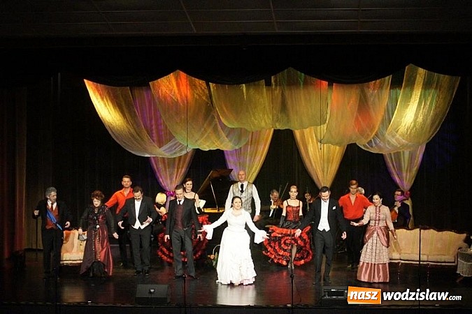 Zdjęcie w galerii na portalu naszwodzislaw.com: Księżniczka Czardasza w RCK „Feniks” wiadomości z regionu