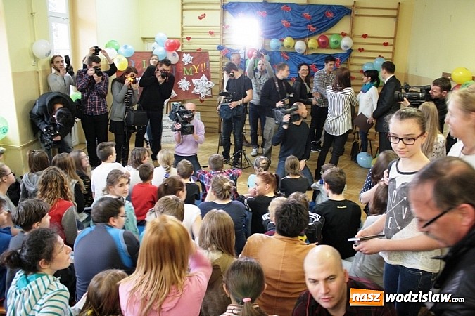 Zdjęcie w galerii na portalu naszwodzislaw.com: Fenomenalny finał 24-godzinnej akcji znanego youtubera z Wodzisława Śląskiego  wiadomości z regionu