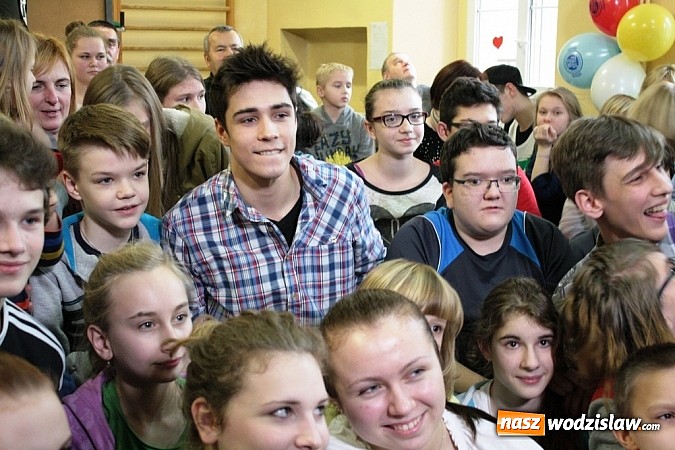 Zdjęcie w galerii na portalu naszwodzislaw.com: Fenomenalny finał 24-godzinnej akcji znanego youtubera z Wodzisława Śląskiego  wiadomości z regionu