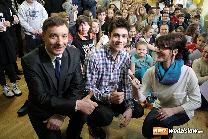 Zdjęcie w galerii na portalu naszwodzislaw.com: Fenomenalny finał 24-godzinnej akcji znanego youtubera z Wodzisława Śląskiego  wiadomości z regionu