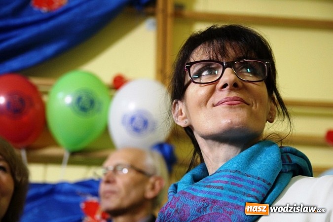 Zdjęcie w galerii na portalu naszwodzislaw.com: Fenomenalny finał 24-godzinnej akcji znanego youtubera z Wodzisława Śląskiego  wiadomości z regionu