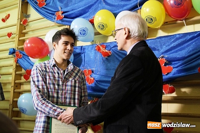 Zdjęcie w galerii na portalu naszwodzislaw.com: Fenomenalny finał 24-godzinnej akcji znanego youtubera z Wodzisława Śląskiego  wiadomości z regionu