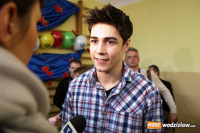 Zdjęcie w galerii na portalu naszwodzislaw.com: Fenomenalny finał 24-godzinnej akcji znanego youtubera z Wodzisława Śląskiego  wiadomości z regionu