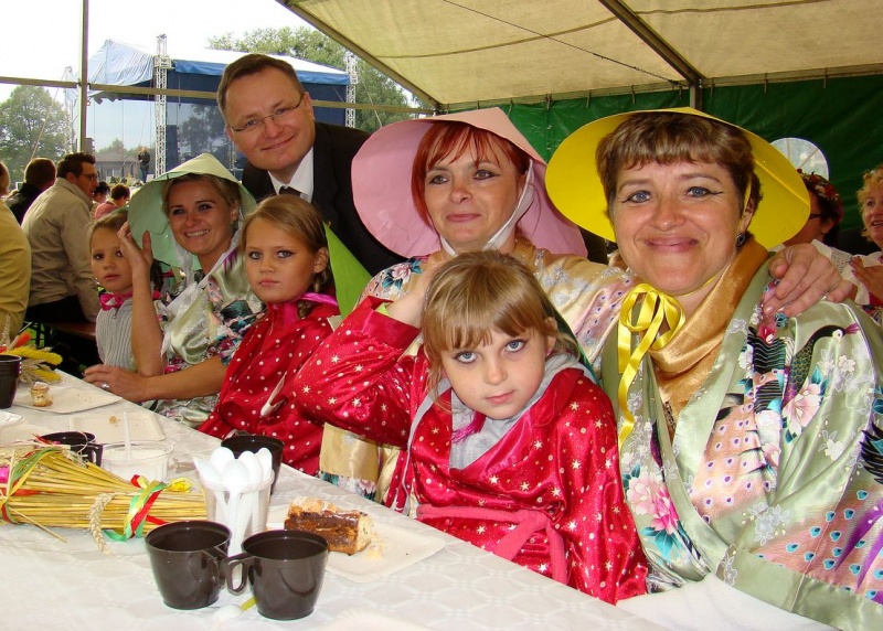 Zdjęcie w galerii na portalu naszwodzislaw.com: Pszów gospodarzem dożynek wiadomości z regionu