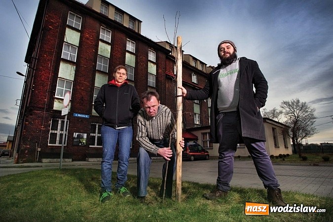 Zdjęcie w galerii na portalu naszwodzislaw.com: Niezwykła ekologiczna wystawa fotograficzna odbyła się w Radlinie wiadomości z regionu