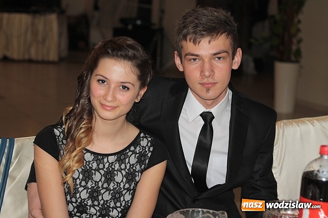 Zdjęcie w galerii na portalu naszwodzislaw.com: Studniówkowe szaleństwo Zespołu Szkół Ponadgimnazjalnych w Pszowie wiadomości z regionu