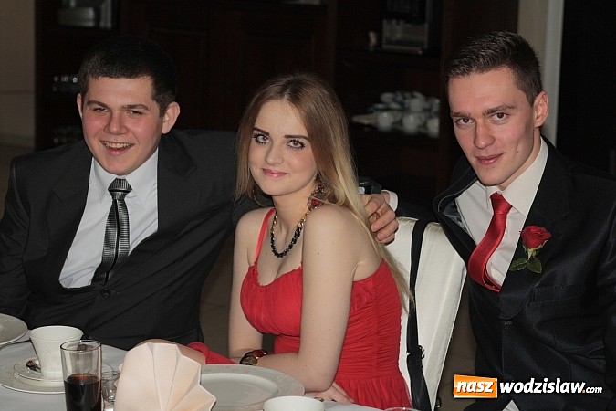 Zdjęcie w galerii na portalu naszwodzislaw.com: Studniówkowe szaleństwo Zespołu Szkół Ponadgimnazjalnych w Pszowie wiadomości z regionu