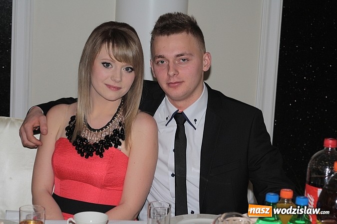 Zdjęcie w galerii na portalu naszwodzislaw.com: Studniówkowe szaleństwo Zespołu Szkół Ponadgimnazjalnych w Pszowie wiadomości z regionu