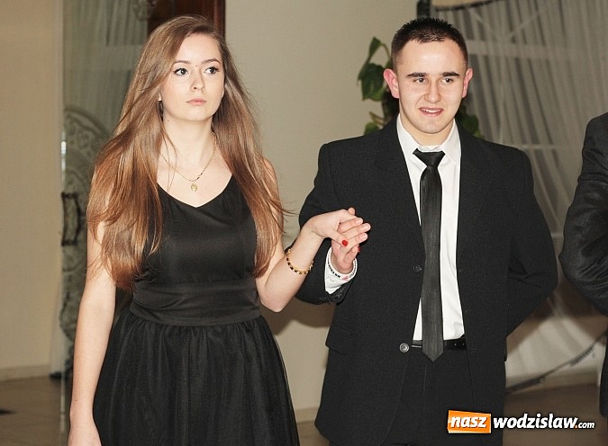 Zdjęcie w galerii na portalu naszwodzislaw.com: Studniówkowe szaleństwo Zespołu Szkół Ponadgimnazjalnych w Pszowie wiadomości z regionu