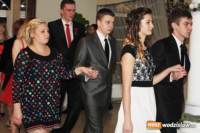 Zdjęcie w galerii na portalu naszwodzislaw.com: Studniówkowe szaleństwo Zespołu Szkół Ponadgimnazjalnych w Pszowie wiadomości z regionu