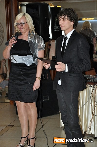 Zdjęcie w galerii na portalu naszwodzislaw.com: Studniówkowe szaleństwo Zespołu Szkół Ponadgimnazjalnych w Pszowie wiadomości z regionu