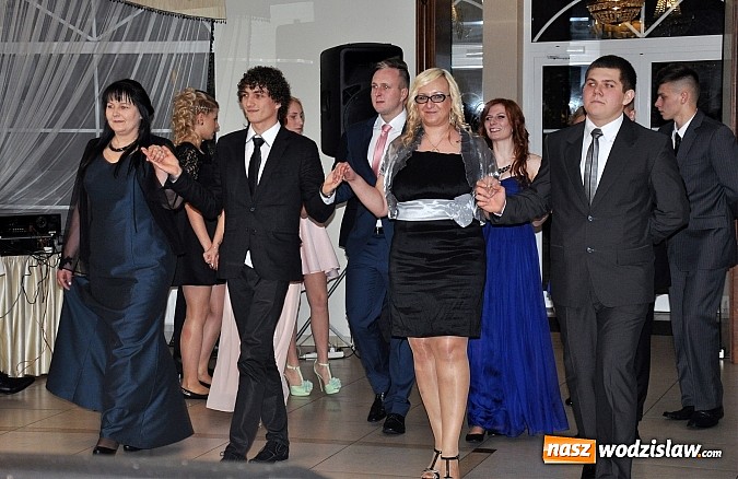 Zdjęcie w galerii na portalu naszwodzislaw.com: Studniówkowe szaleństwo Zespołu Szkół Ponadgimnazjalnych w Pszowie wiadomości z regionu