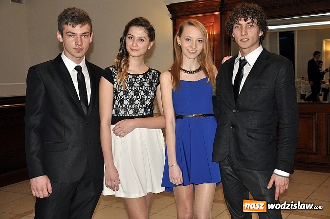 Zdjęcie w galerii na portalu naszwodzislaw.com: Studniówkowe szaleństwo Zespołu Szkół Ponadgimnazjalnych w Pszowie wiadomości z regionu