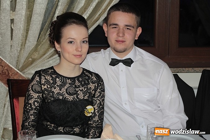 Zdjęcie w galerii na portalu naszwodzislaw.com: Uczniowie „budowlanki” zatańczyli poloneza wiadomości z regionu