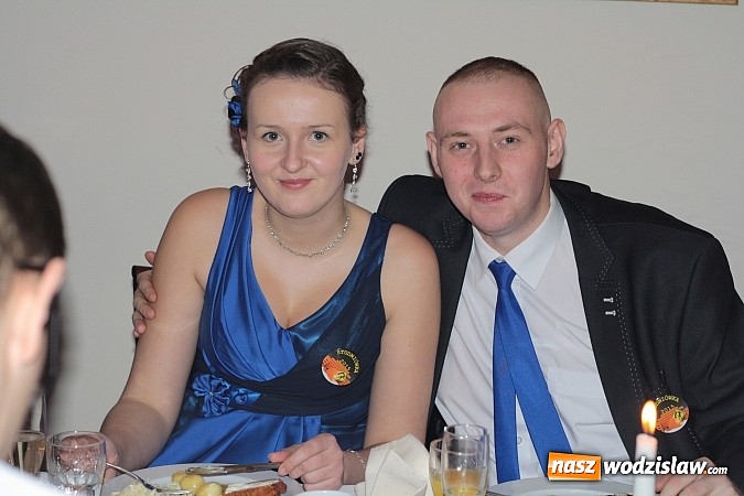 Zdjęcie w galerii na portalu naszwodzislaw.com: Uczniowie „budowlanki” zatańczyli poloneza wiadomości z regionu