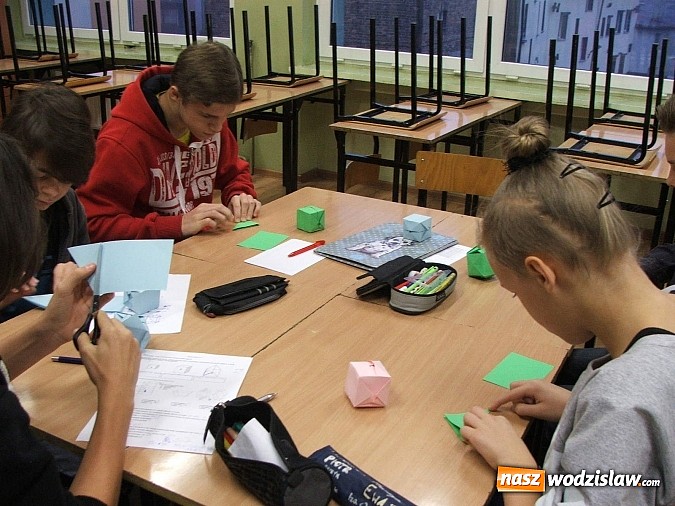 Zdjęcie w galerii na portalu naszwodzislaw.com: 350. uczniów G1 w Wodzisławiu Śląskim uczestniczyło w 46. różnorodnych zajęciach edukacyjnych wiadomości z regionu