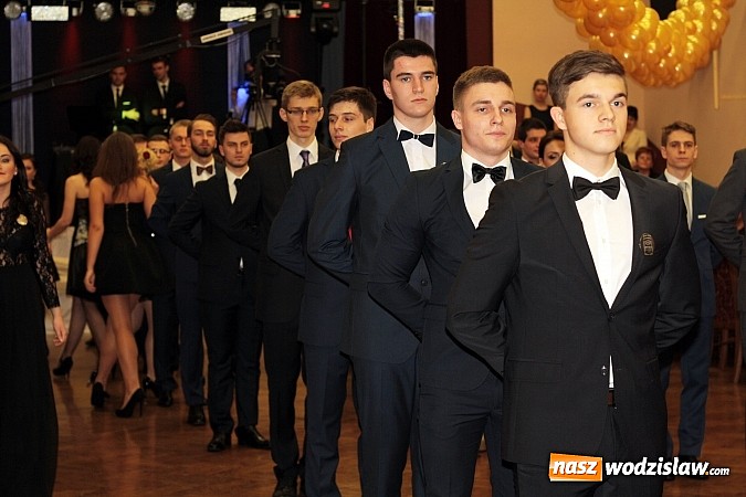 Zdjęcie w galerii na portalu naszwodzislaw.com: Ah, co za bal! Studniówka 2015 w I LO wiadomości z regionu
