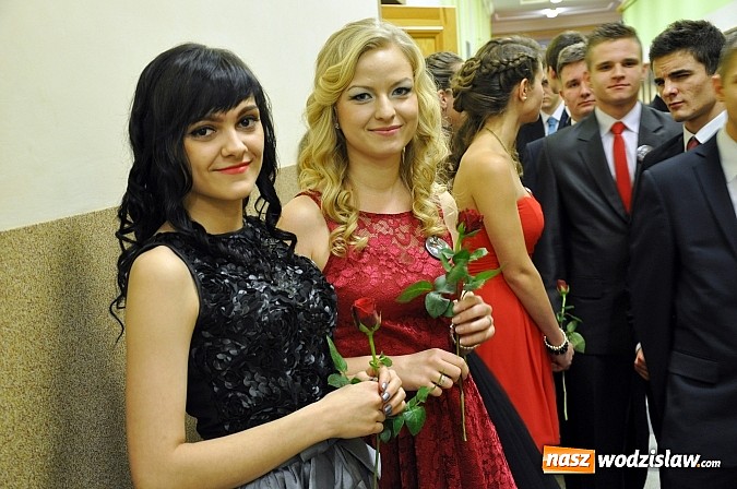 Zdjęcie w galerii na portalu naszwodzislaw.com: Ah, co za bal! Studniówka 2015 w I LO wiadomości z regionu