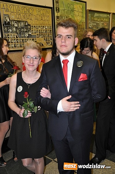 Zdjęcie w galerii na portalu naszwodzislaw.com: Ah, co za bal! Studniówka 2015 w I LO wiadomości z regionu