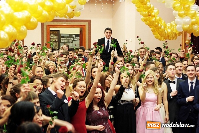 Zdjęcie w galerii na portalu naszwodzislaw.com: Ah, co za bal! Studniówka 2015 w I LO wiadomości z regionu