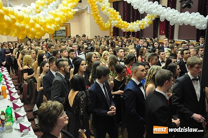 Zdjęcie w galerii na portalu naszwodzislaw.com: Ah, co za bal! Studniówka 2015 w I LO wiadomości z regionu