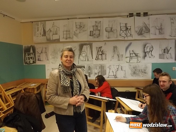 Zdjęcie w galerii na portalu naszwodzislaw.com: Kurs rysunku odręcznego szansą dla przyszłych studentów architektury wiadomości z regionu