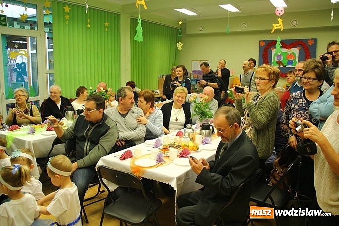 Zdjęcie w galerii na portalu naszwodzislaw.com: W Miejskim Żłobku nr 1 w Wodzisławiu Śląskim świętowali dzień babci i dziadka wiadomości z regionu