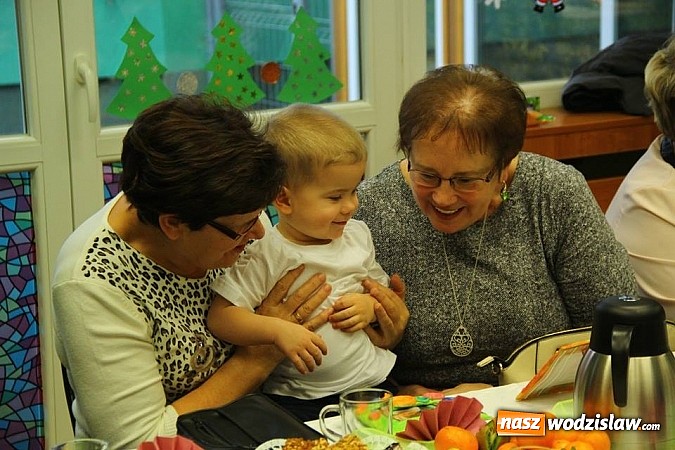 Zdjęcie w galerii na portalu naszwodzislaw.com: W Miejskim Żłobku nr 1 w Wodzisławiu Śląskim świętowali dzień babci i dziadka wiadomości z regionu
