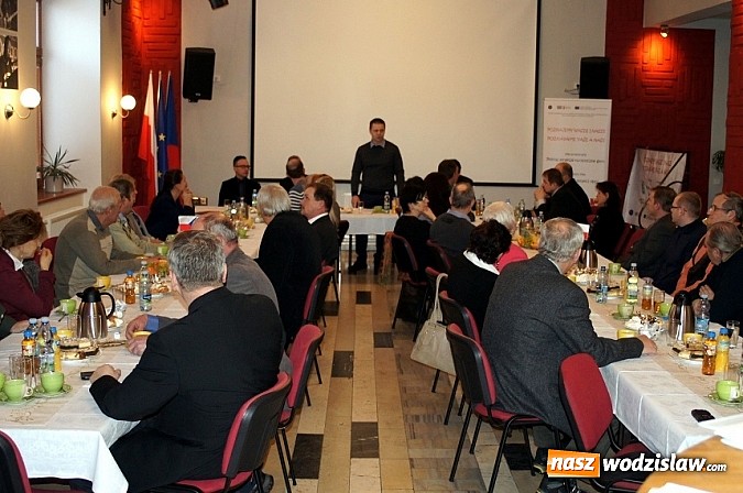 Zdjęcie w galerii na portalu naszwodzislaw.com: Prezentacja filmu w Budišovie nad Budišovkou  wiadomości z regionu