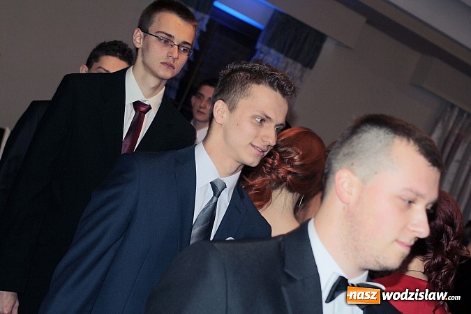 Zdjęcie w galerii na portalu naszwodzislaw.com: Maturzyści II LO zakończyli sezon studniówek  wiadomości z regionu