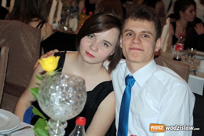 Zdjęcie w galerii na portalu naszwodzislaw.com: Maturzyści II LO zakończyli sezon studniówek  wiadomości z regionu