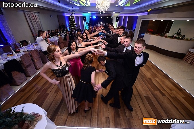 Zdjęcie w galerii na portalu naszwodzislaw.com: Magiczna studniówka II LO w Bluszczowie wiadomości z regionu