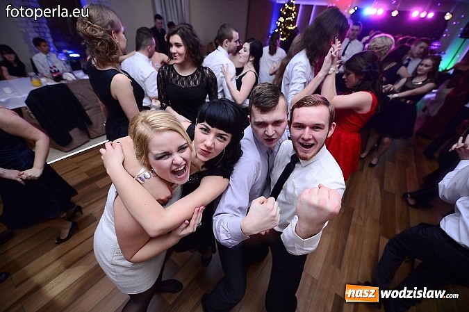 Zdjęcie w galerii na portalu naszwodzislaw.com: Magiczna studniówka II LO w Bluszczowie wiadomości z regionu