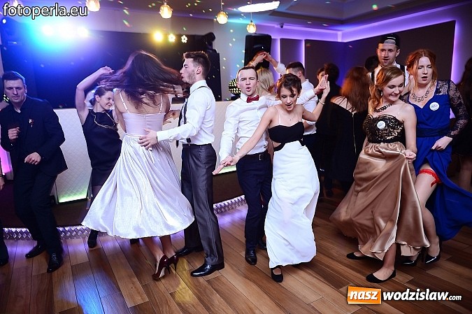 Zdjęcie w galerii na portalu naszwodzislaw.com: Magiczna studniówka II LO w Bluszczowie wiadomości z regionu