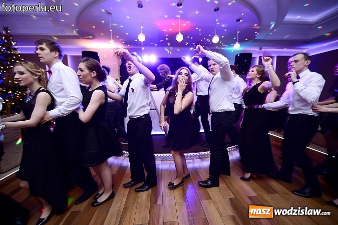 Zdjęcie w galerii na portalu naszwodzislaw.com: Magiczna studniówka II LO w Bluszczowie wiadomości z regionu