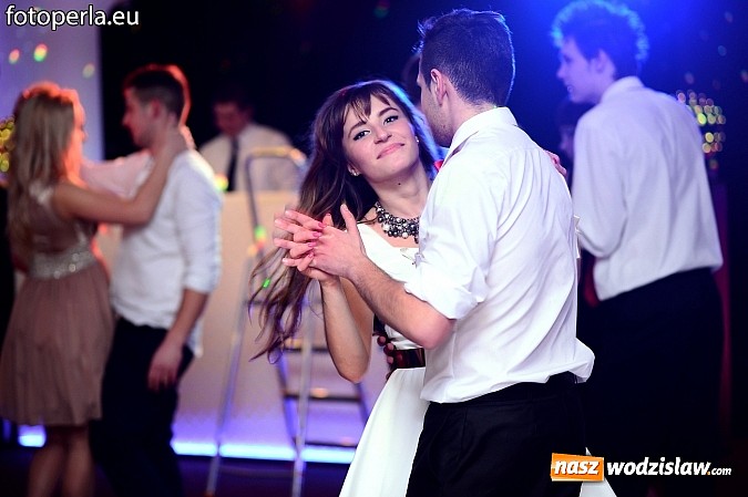 Zdjęcie w galerii na portalu naszwodzislaw.com: Magiczna studniówka II LO w Bluszczowie wiadomości z regionu