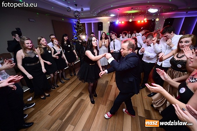 Zdjęcie w galerii na portalu naszwodzislaw.com: Magiczna studniówka II LO w Bluszczowie wiadomości z regionu