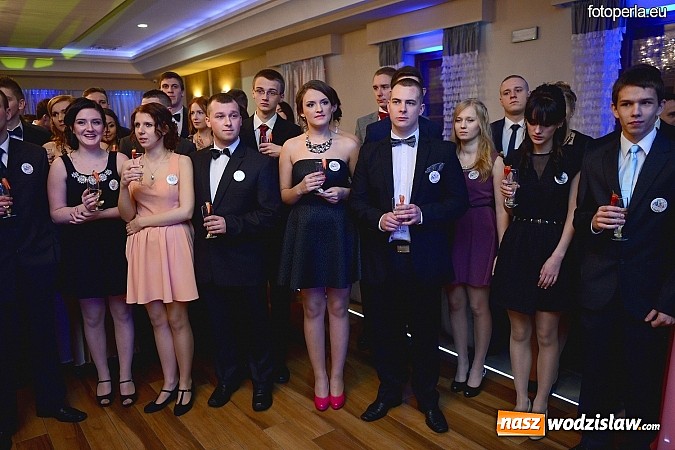 Zdjęcie w galerii na portalu naszwodzislaw.com: Magiczna studniówka II LO w Bluszczowie wiadomości z regionu