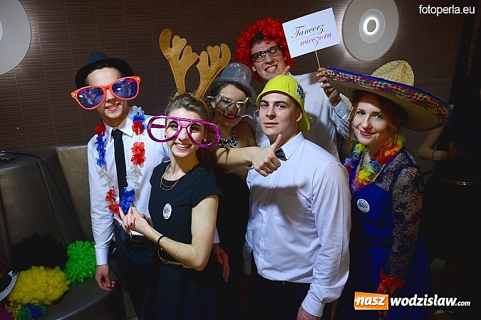 Zdjęcie w galerii na portalu naszwodzislaw.com: Magiczna studniówka II LO w Bluszczowie wiadomości z regionu