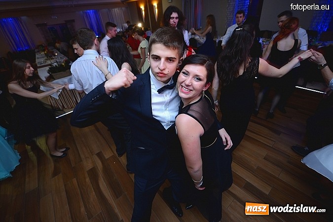 Zdjęcie w galerii na portalu naszwodzislaw.com: Magiczna studniówka II LO w Bluszczowie wiadomości z regionu