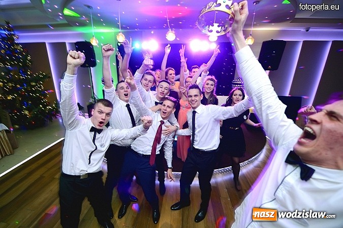 Zdjęcie w galerii na portalu naszwodzislaw.com: Magiczna studniówka II LO w Bluszczowie wiadomości z regionu