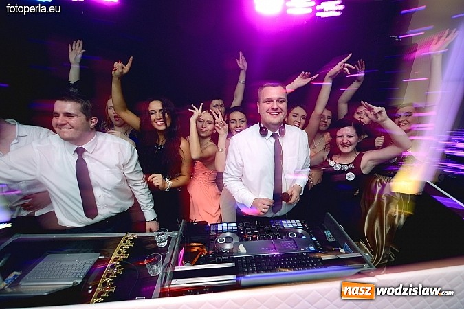Zdjęcie w galerii na portalu naszwodzislaw.com: Magiczna studniówka II LO w Bluszczowie wiadomości z regionu